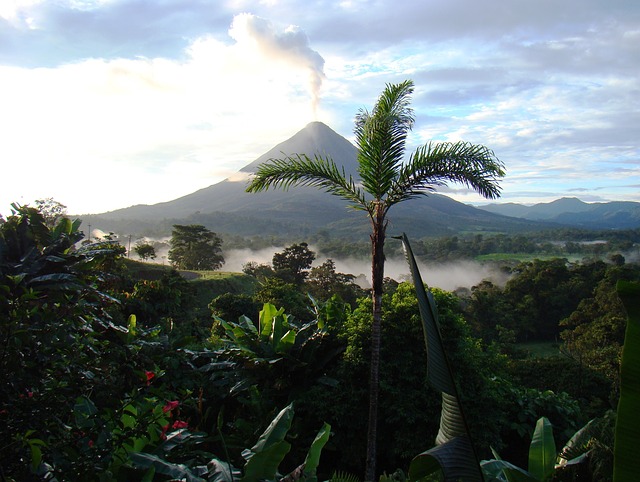 4 must-see places Costa Rica has to offer