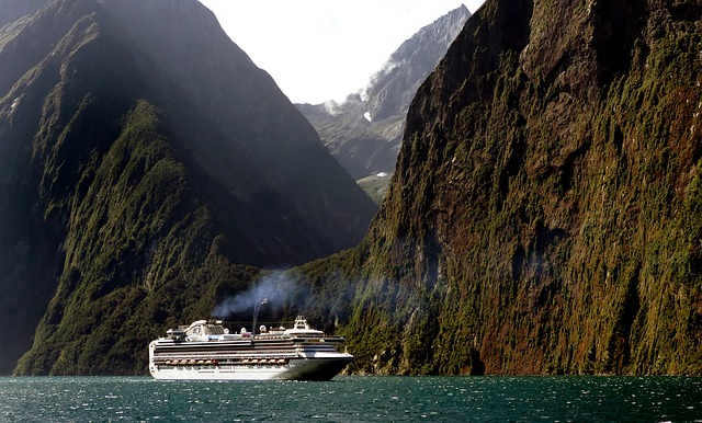 What to Expect from a Cruising Vacation