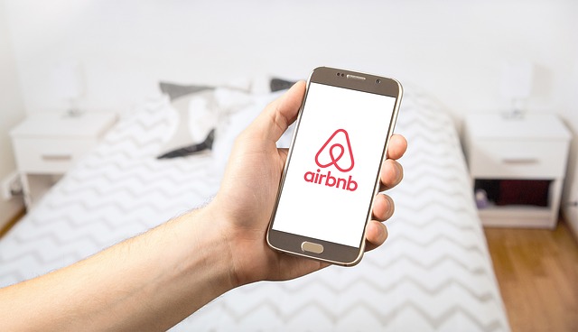 5 Tips for Managing your Airbnb while traveling