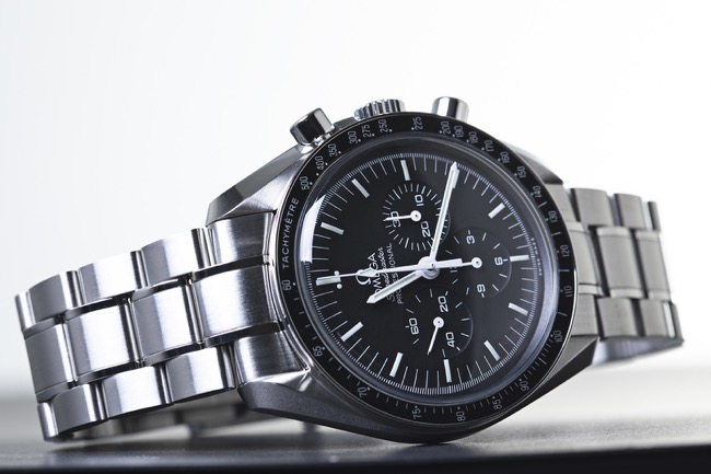 Why Omega Watches Make The Best Travelling Companion