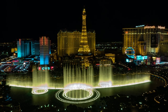 How to travel to Las Vegas and spend quality time