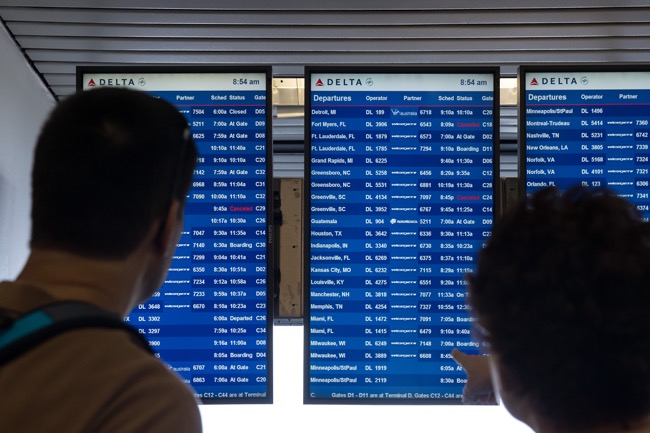 What Travelers Need To Know About Flight Delays